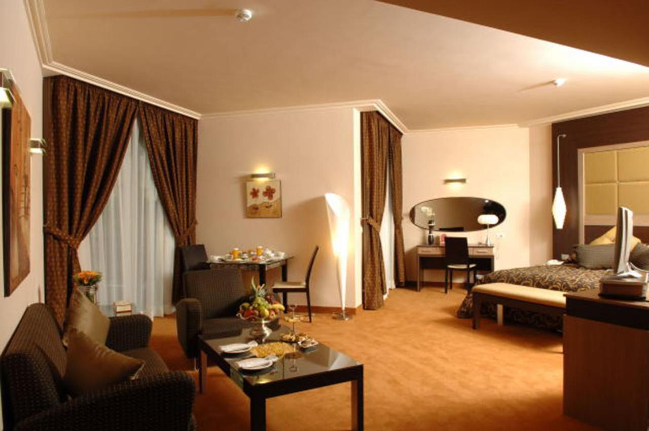 Regency Palace Hotel Jounieh Εξωτερικό φωτογραφία