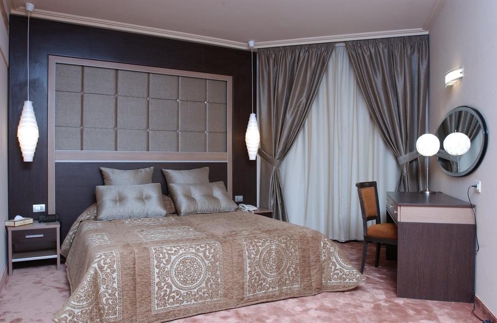 Regency Palace Hotel Jounieh Εξωτερικό φωτογραφία