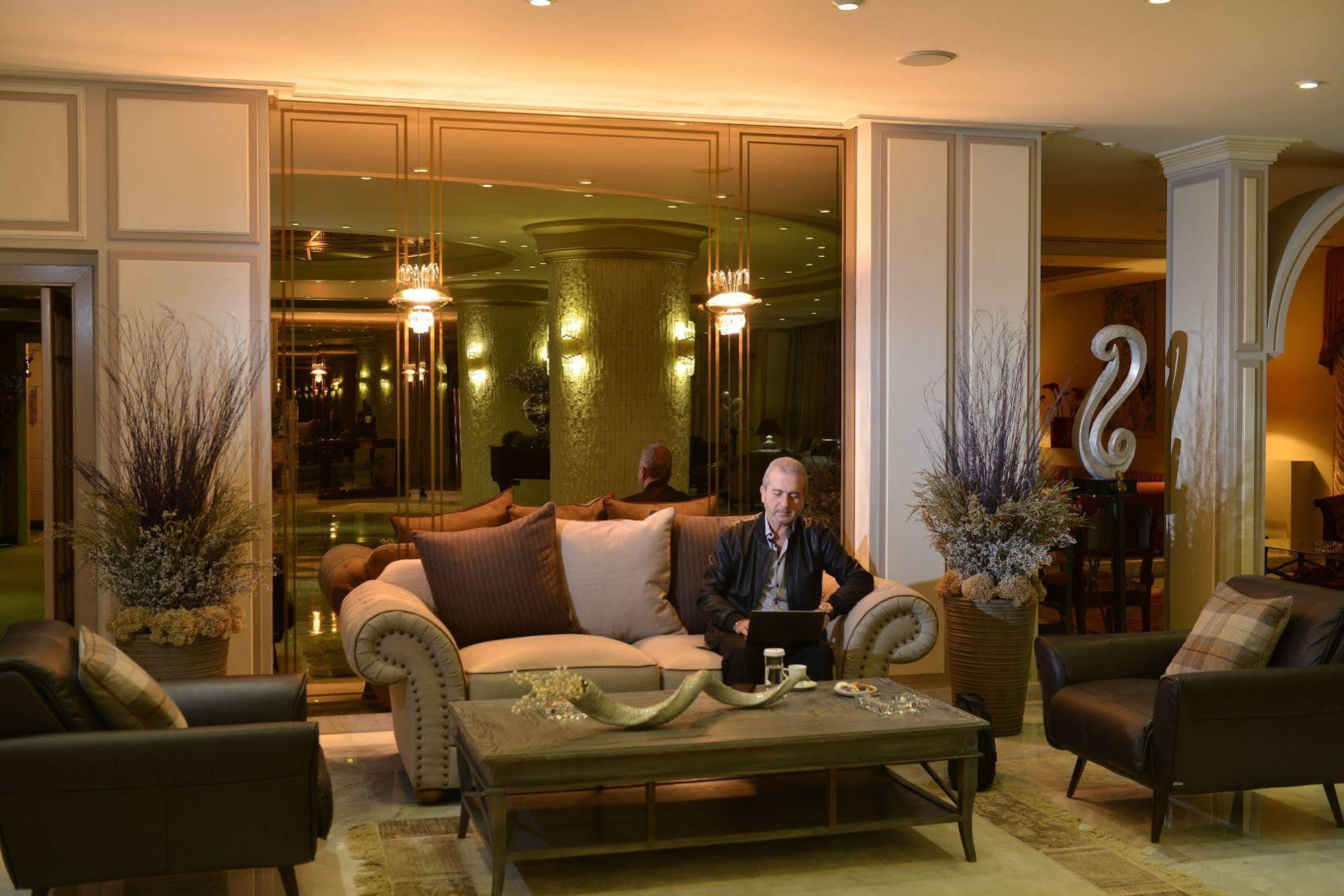 Regency Palace Hotel Jounieh Εξωτερικό φωτογραφία